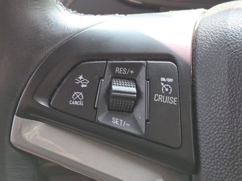 Used 2018 Chevrolet Trax Premier FWD image 15