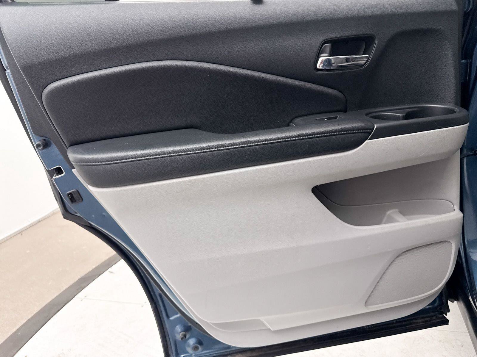 Used 2021 Honda Pilot Elite image 30