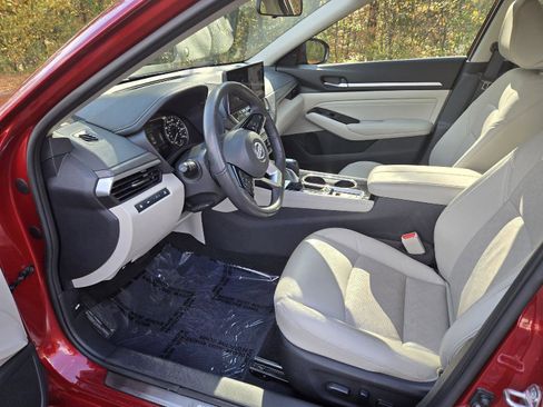 Used 2023 Nissan Altima 2.5 SL image 11