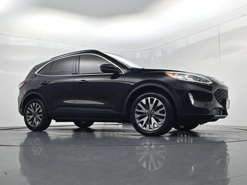 Used 2020 Ford Escape Titanium AWD/4WD image 40