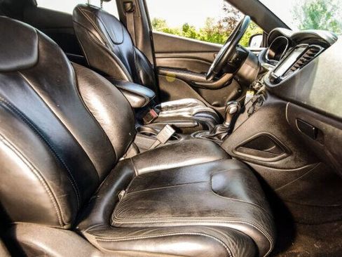 Used 2013 Dodge Dart Limited w/ Premium Group image 18