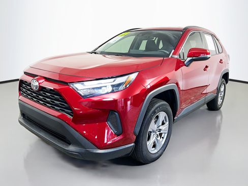 Used 2023 Toyota RAV4 XLE FWD image 10