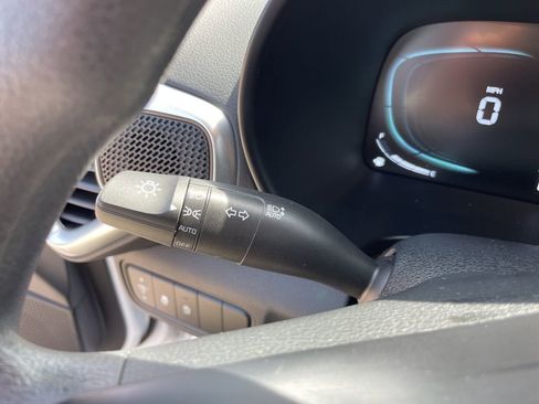 Used 2025 Kia Soul LX w/ LX Technology Package image 15