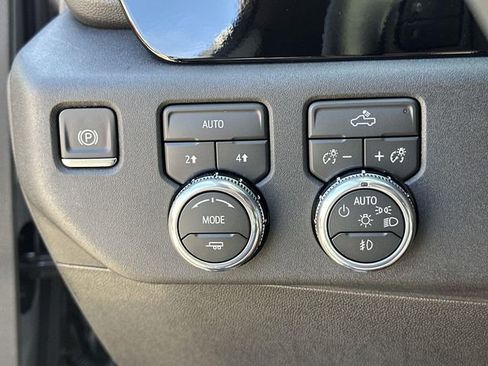 New 2026 GMC Sierra 1500 Elevation image 16