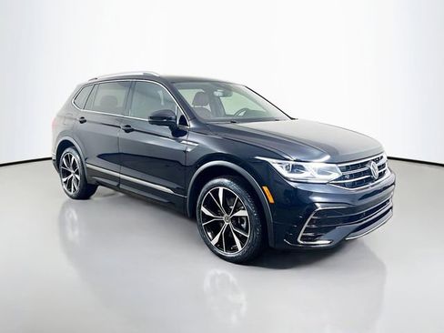 Used 2024 Volkswagen Tiguan SEL R-Line image 26