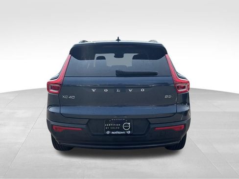 Certified 2026 Volvo XC40 B5 Core w/ Climate Package AWD/4WD image 37