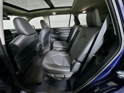 Used 2025 Toyota Grand Highlander FWD image 29