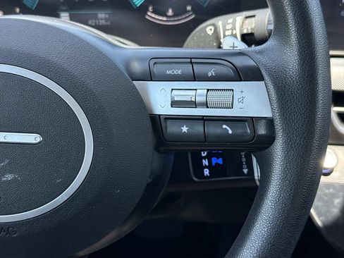 Used 2025 Hyundai Sonata SEL FWD image 13