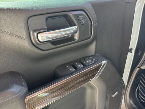 Used 2020 Chevrolet Silverado 1500 LT Trail Boss image 14