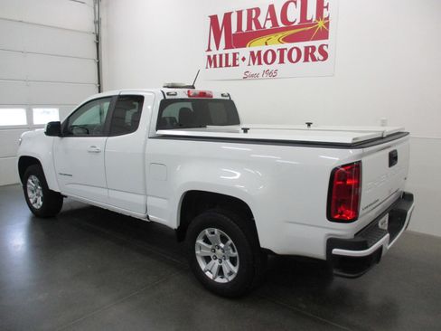 Used 2022 Chevrolet Colorado LT w/ Fleet Safety Package image 4