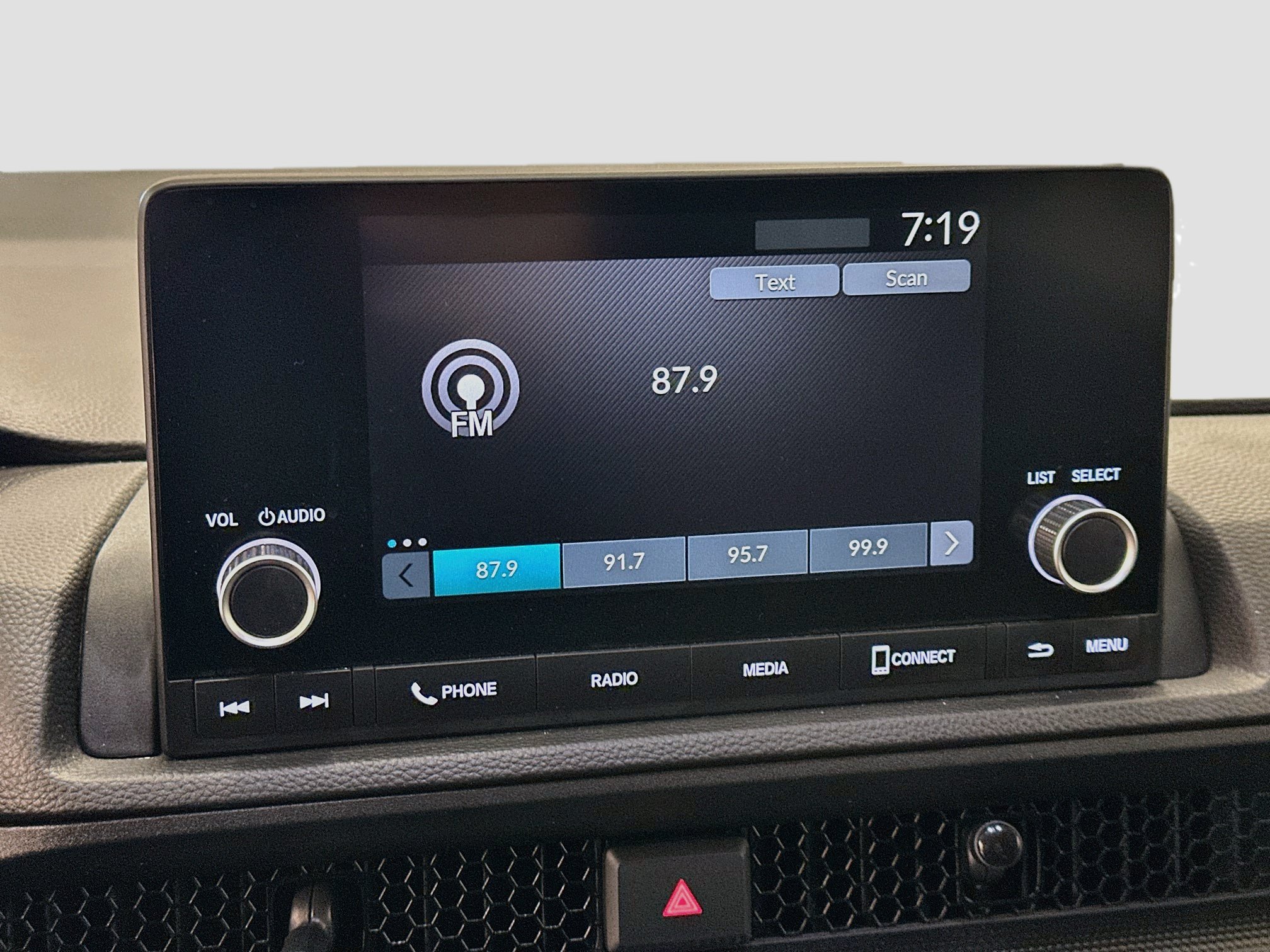 Used 2025 Honda CR-V LX image 21