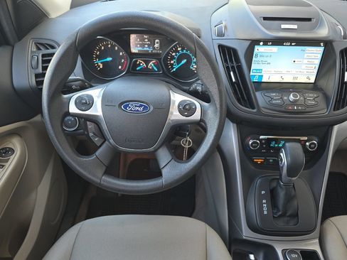 Used 2016 Ford Escape SE w/ Equipment Group 201A AWD/4WD image 14