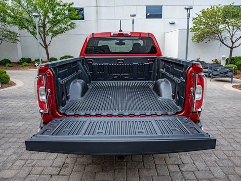 Used 2015 GMC Canyon SLE RWD image 41