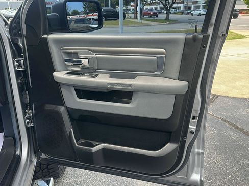 Used 2019 RAM 1500 Big Horn AWD/4WD image 15