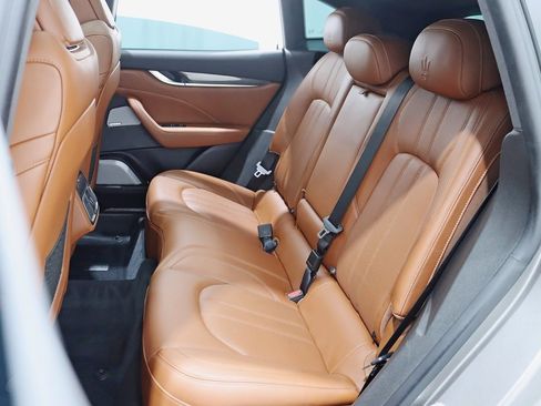 Used 2020 Maserati Levante GranSport image 29