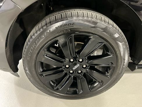 Used 2023 Lincoln Navigator Reserve AWD/4WD image 8