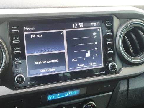 Used 2023 Toyota Tacoma 4x4 Double Cab image 19