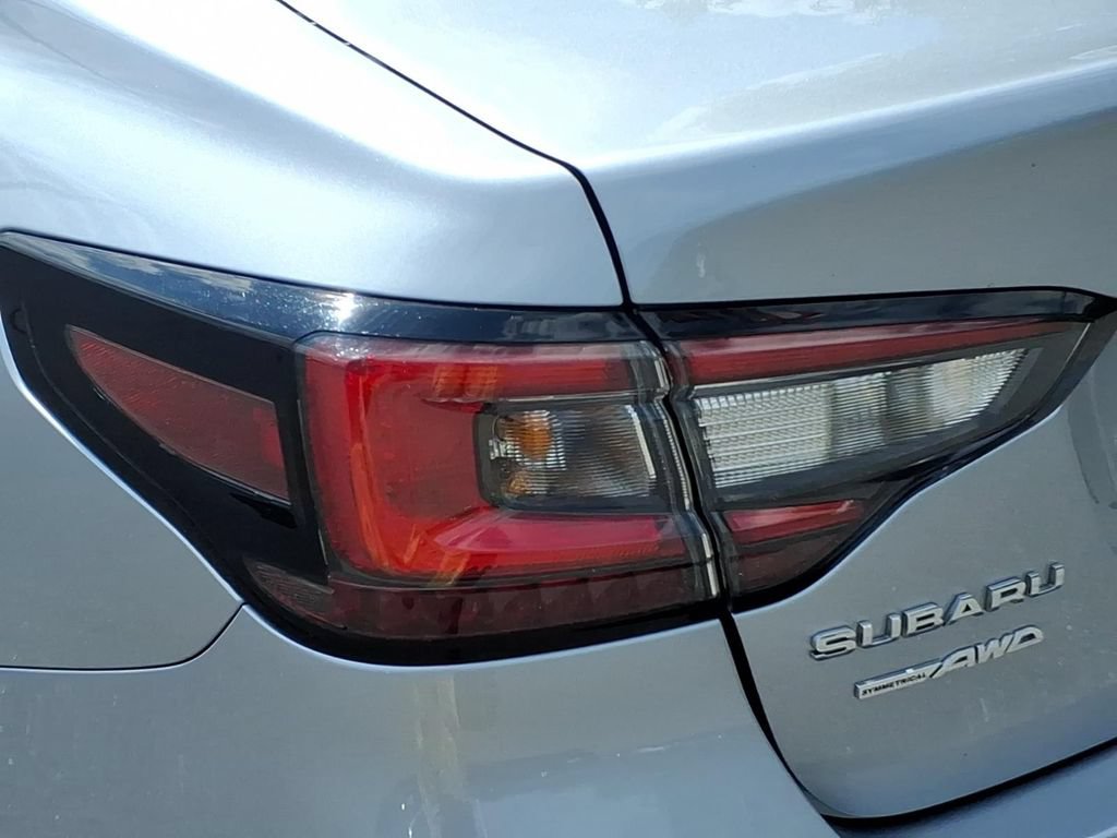 Used 2025 Subaru Legacy Premium AWD/4WD image 8
