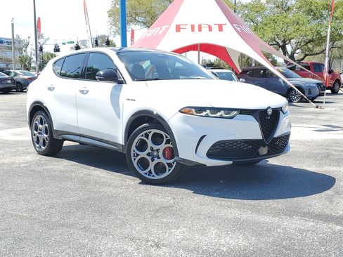 Used 2024 Alfa Romeo Tonale Veloce AWD/4WD image 1