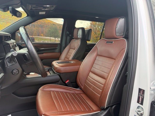 Certified 2024 GMC Yukon XL Denali Ultimate AWD/4WD image 15