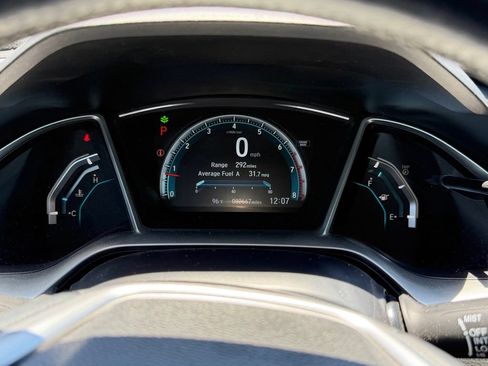 Used 2018 Honda Civic EX-T image 16