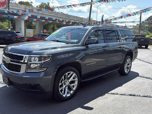 Used 2019 Chevrolet Suburban LT AWD/4WD image 7