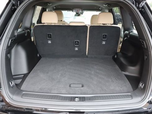 New 2025 Jeep Grand Cherokee Limited image 33