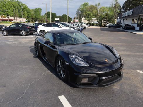 Used 2020 Porsche 718 Cayman GT4 image 29