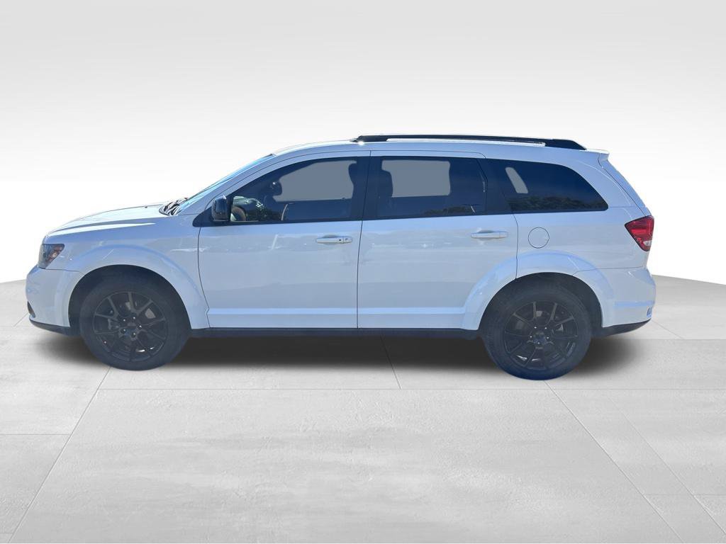 Used 2017 Dodge Journey SXT w/ Premium Group FWD image 18