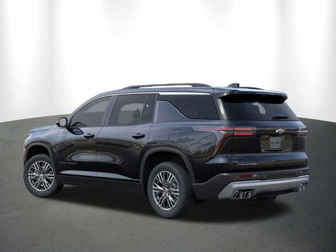 New 2026 Chevrolet Traverse LT w/ Driver Confidence Package FWD image 4