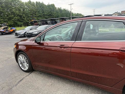 Used 2016 Ford Fusion SE w/ Equipment Group 202A AWD/4WD image 7