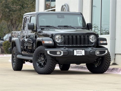 New 2025 Jeep Gladiator Sport image 2