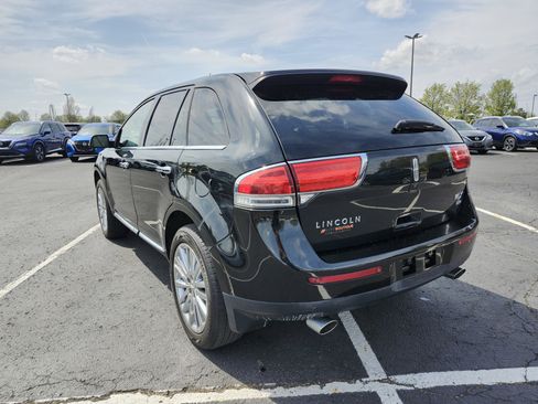 Used 2014 Lincoln MKX AWD w/ Equipment Group 101A image 17