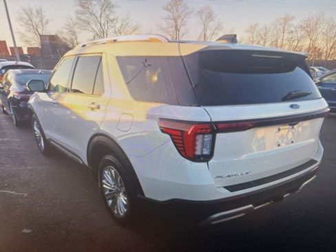 Used 2025 Ford Explorer Platinum w/ LUX Leather Package image 16