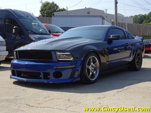 Used 2007 Ford Mustang GT RWD image 3