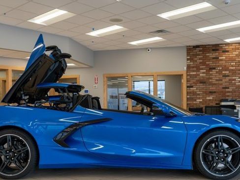 Used 2024 Chevrolet Corvette Stingray Preferred Conv w/ 2LT image 77