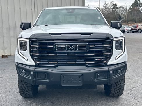 Used 2025 GMC Sierra 1500 AT4X image 3
