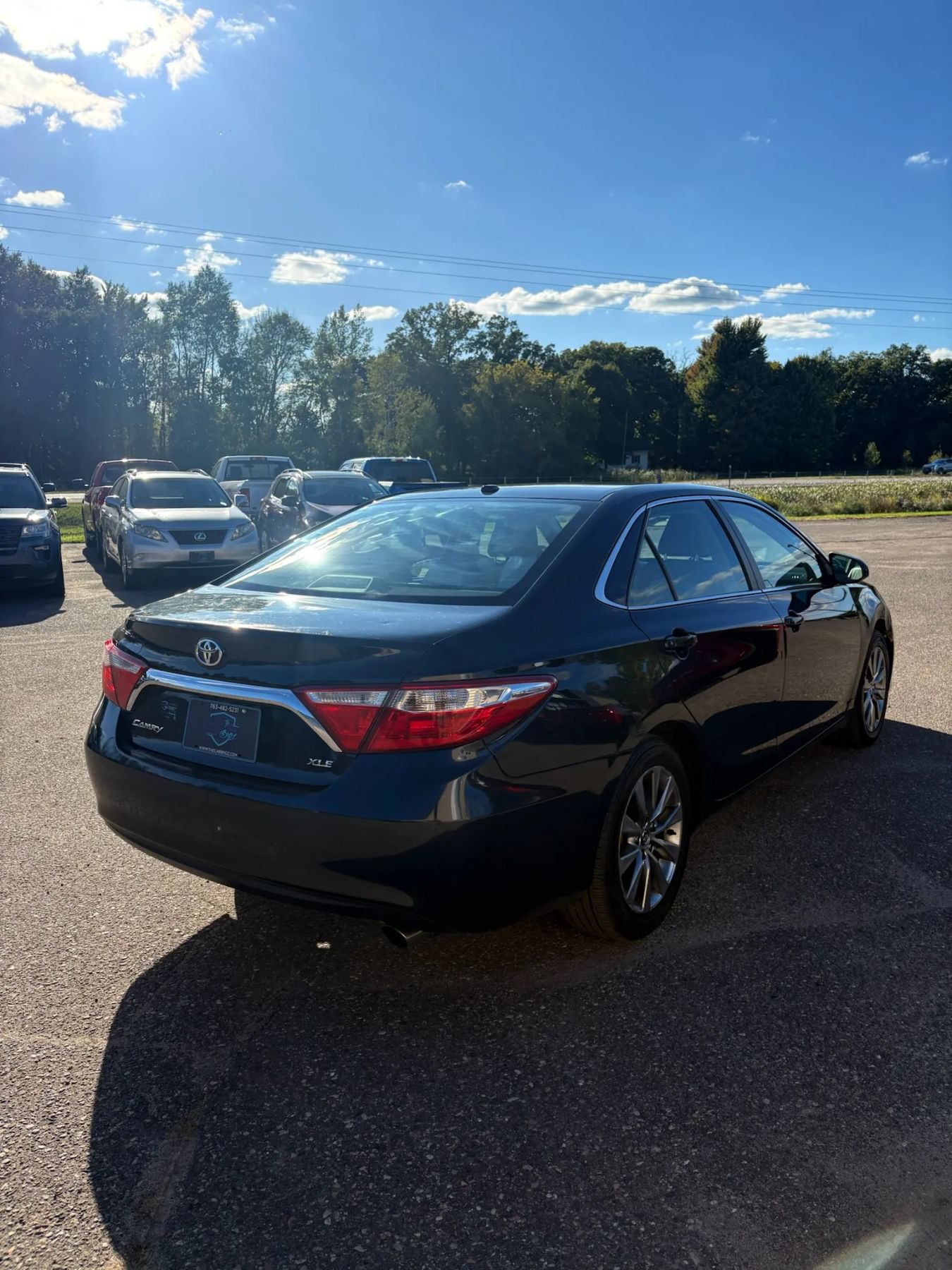 Used 2015 Toyota Camry XLE FWD image 5