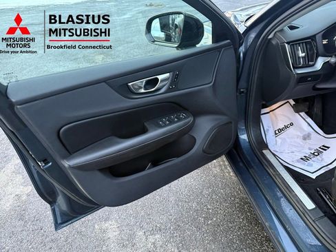 Used 2025 Volvo S60 B5 Core image 20