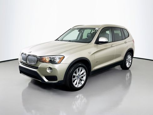 Used 2017 BMW X3 xDrive28i image 4