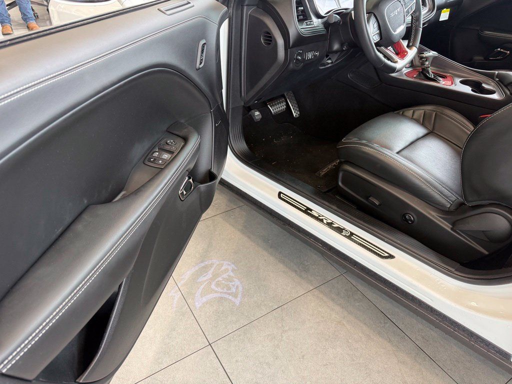 Used 2023 Dodge Challenger SRT Hellcat RWD image 4
