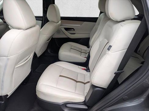 Used 2024 MAZDA CX-90 3.3 Turbo w/ Premium Plus Pkg image 17