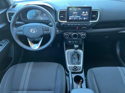 Certified 2026 Hyundai Venue SEL FWD image 16