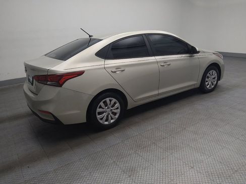 Used 2019 Hyundai Accent SE FWD image 10
