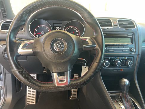 Used 2011 Volkswagen Golf 2-Door image 14