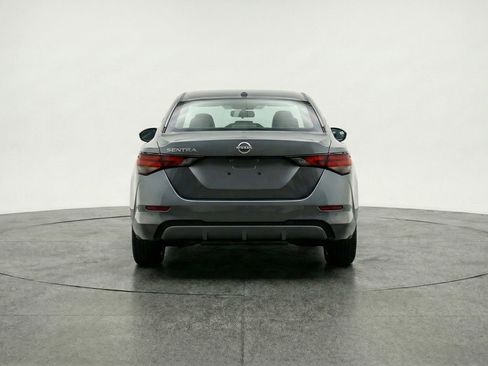 Used 2025 Nissan Sentra SV image 7