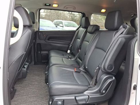 Certified 2025 Honda Odyssey EX-L image 10