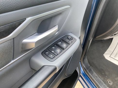Used 2020 RAM 1500 Big Horn RWD image 14
