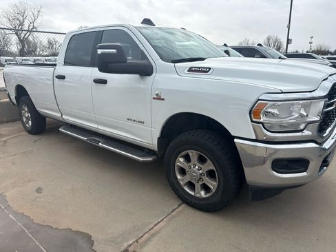 Used 2024 RAM 3500 Big Horn AWD/4WD image 15
