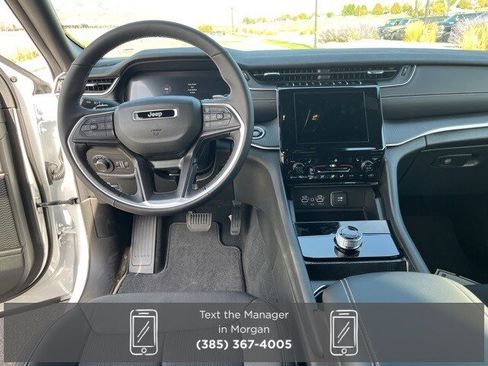 New 2025 Jeep Grand Cherokee Laredo w/ Luxury Tech Group I image 19